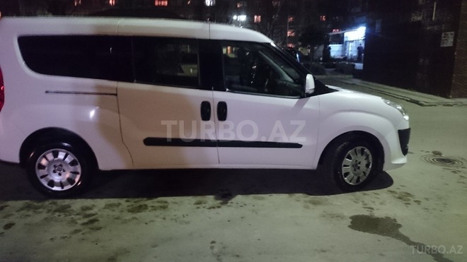 Fiat Doblo 2011, 225,000 km - 1.4 l - Bakı
