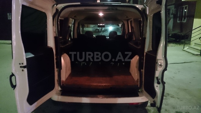 Fiat Doblo 2011, 225,000 km - 1.4 l - Bakı