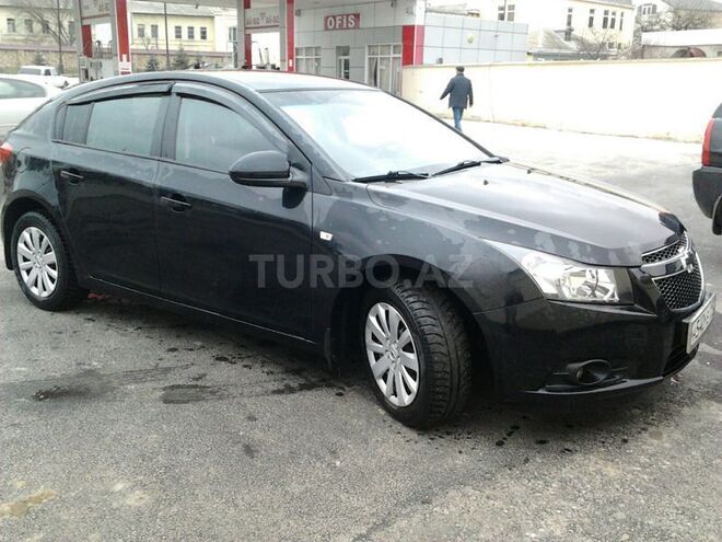 Chevrolet Cruze 2012, 100,000 km - 1.6 l - Qusar