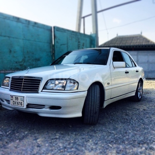 Mercedes C 200 1999, 173,000 km - 2.0 l - Bakı