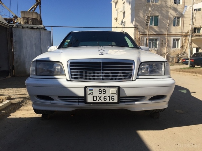 Mercedes C 200 1999, 173,000 km - 2.0 l - Bakı