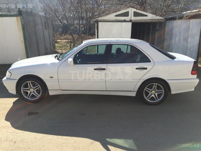 Mercedes C 200 1999, 173,000 km - 2.0 l - Bakı