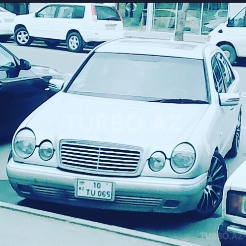 Mercedes E 320 1996, 275,000 km - 3.2 л - Bakı