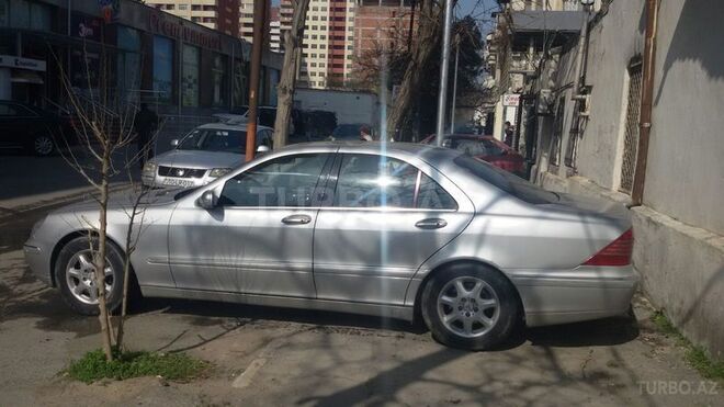 Mercedes S 320 2000, 260,000 km - 3.2 l - Bakı