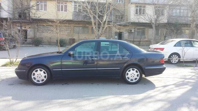 Mercedes E 220 1999, 380,000 km - 2.2 л - Bakı