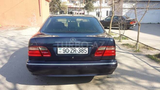Mercedes E 220 1999, 380,000 km - 2.2 л - Bakı
