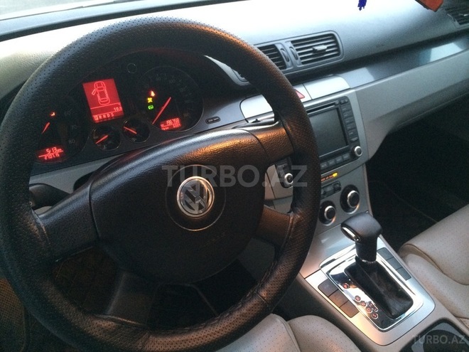 Volkswagen Passat 2006, 200,000 km - 2.0 l - Bakı