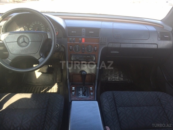 Mercedes C 220 1994, 315,000 km - 0.2 l - Sumqayıt