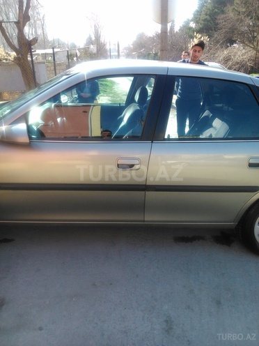 Opel Vectra 1998, 250,000 km - 0.2 l - Bakı