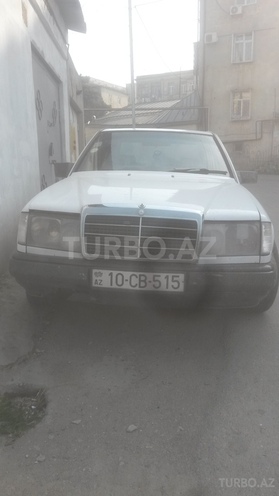 Mercedes E 300 1989, 250,000 km - 3.0 l - Bakı