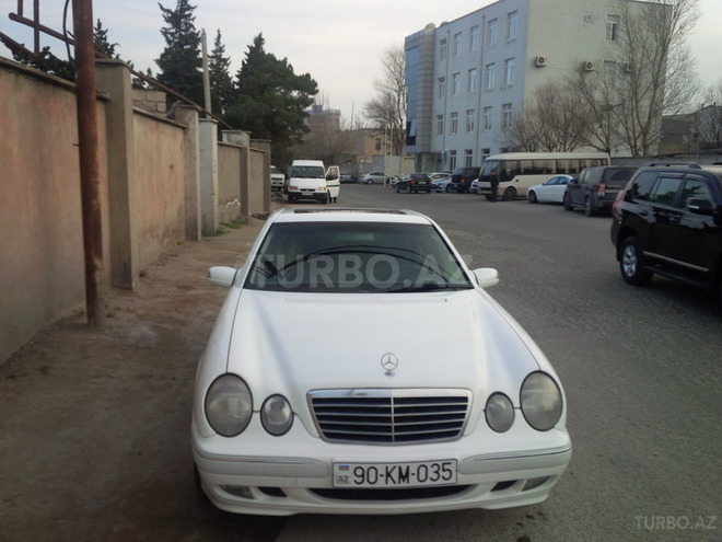Mercedes E 240 2000, 213,540 km - 2.6 l - Bakı