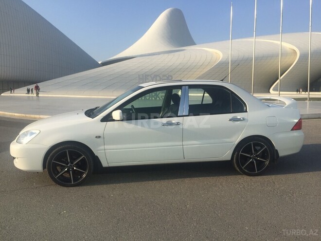 Mitsubishi Lancer 2007, 175,000 km - 1.6 l - Bakı