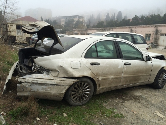 Mercedes C 200 2001, 210,000 km - 2.0 л - Bakı