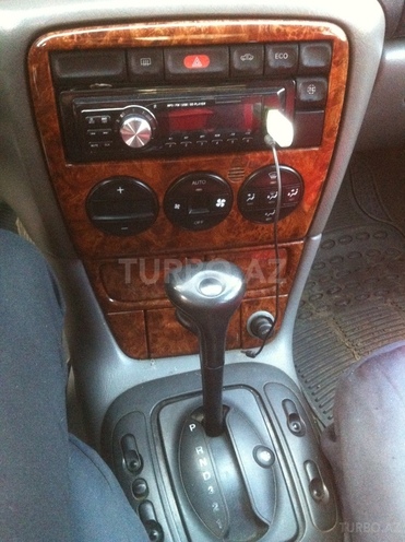 Opel Vectra 1996, 270,000 km - 2.0 l - Qusar