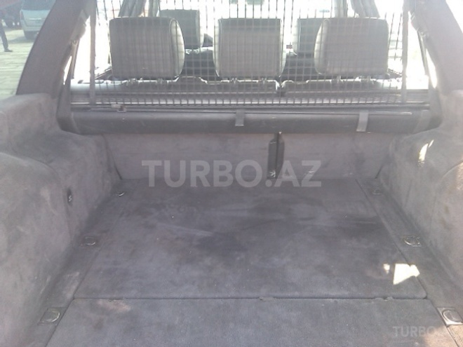Mercedes E 240 1998, 218,000 km - 2.4 l - Sumqayıt