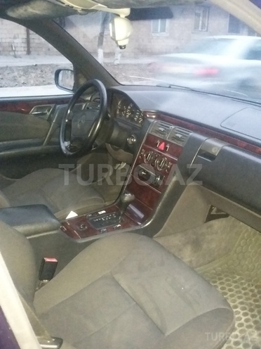 Mercedes E 200 1996, 185,000 km - 2.0 l - Sumqayıt