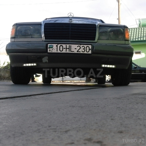 Mercedes E 230 1992, 201,000 km - 2.3 л - Bərdə