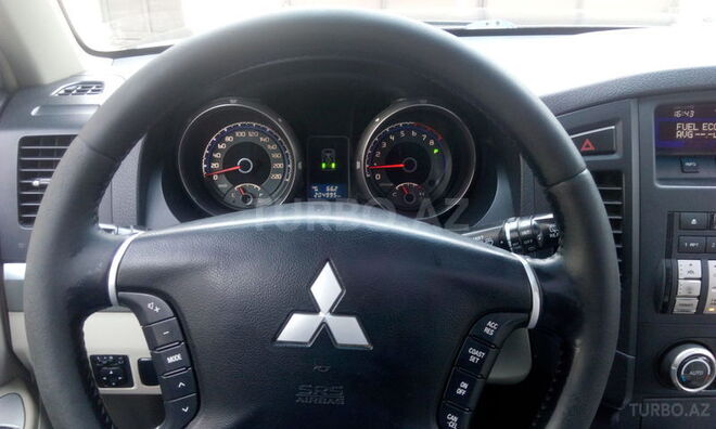 Mitsubishi Pajero 2007, 200,000 km - 3.0 л - Sumqayıt