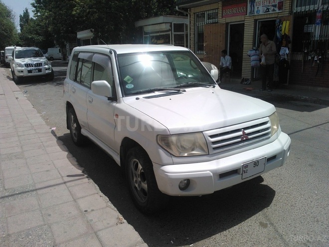Mitsubishi Pajero io 2000, 280,000 km - 1.8 l - Bakı