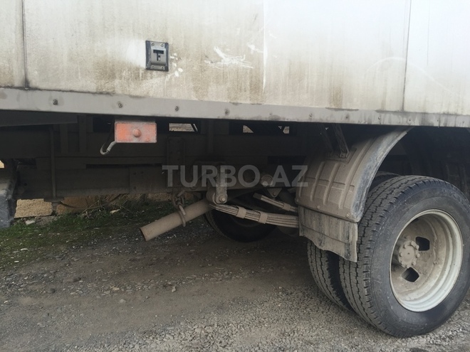 GAZ 330202-740 2012, 32,000 km - 2.8 l - Quba