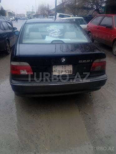 BMW 528 1998, 250,000 km - 2.8 l - Xaçmaz