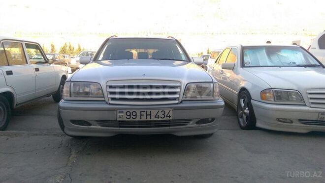 Mercedes C 220 2000, 211,000 km - 2.2 л - Bakı