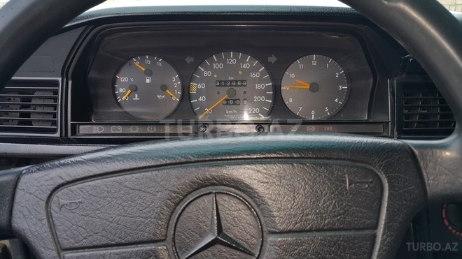 Mercedes 190 1993, 312,370 km - 2.0 l - Sumqayıt