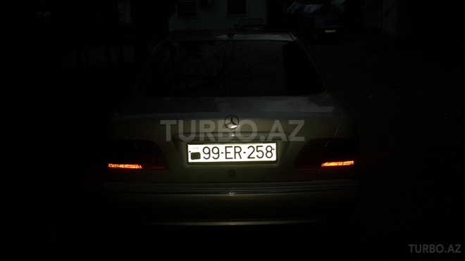 Mercedes  2000, 305,000 km - 2.2 l - Bakı