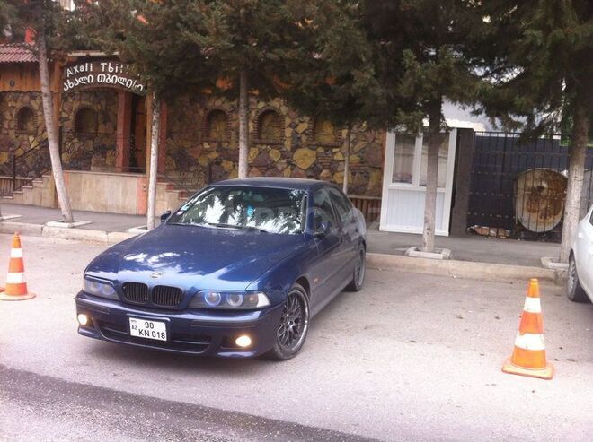 BMW 525 1999, 320,000 km - 2.5 l - Bakı