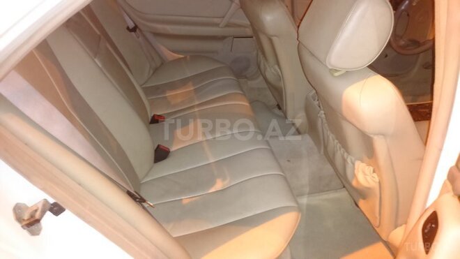 Mercedes E 240 1999, 178,000 km - 2.4 л - Bakı