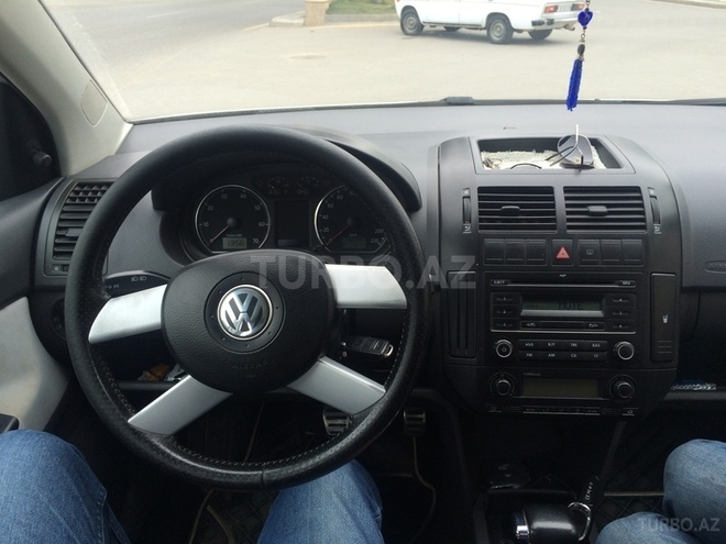 Volkswagen Polo 2008, 139,600 km - 1.4 l - Bakı