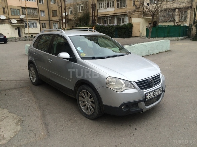 Volkswagen Polo 2008, 139,600 km - 1.4 l - Bakı