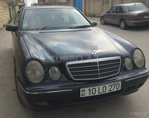 Mercedes E 270 2000, 350,000 km - 2.7 l - Bakı