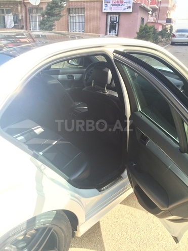 Mercedes C 300 2007, 144,000 km - 3.0 l - Bakı