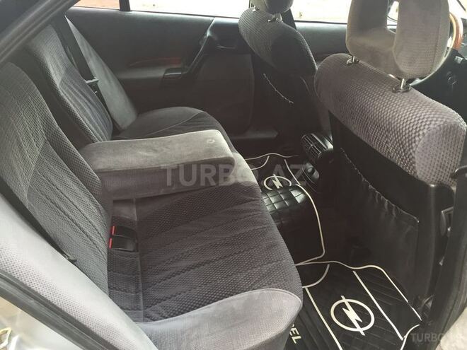 Opel Omega 1998, 259,000 km - 2.0 l - Sumqayıt