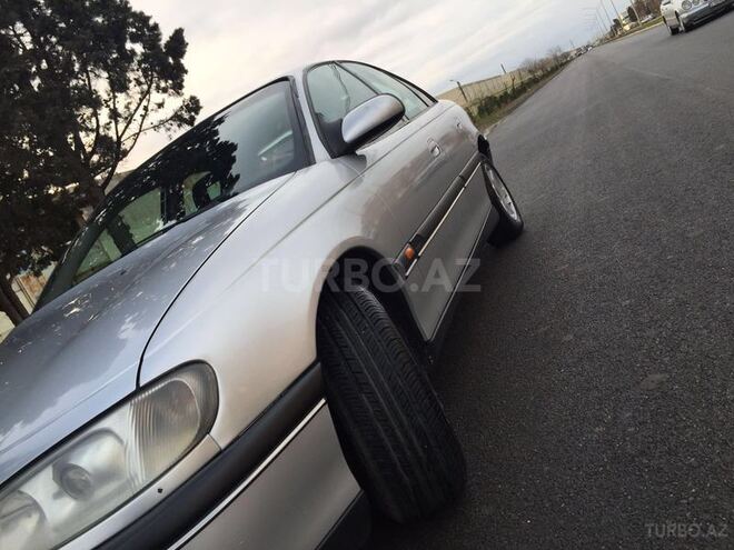 Opel Omega 1998, 259,000 km - 2.0 l - Sumqayıt