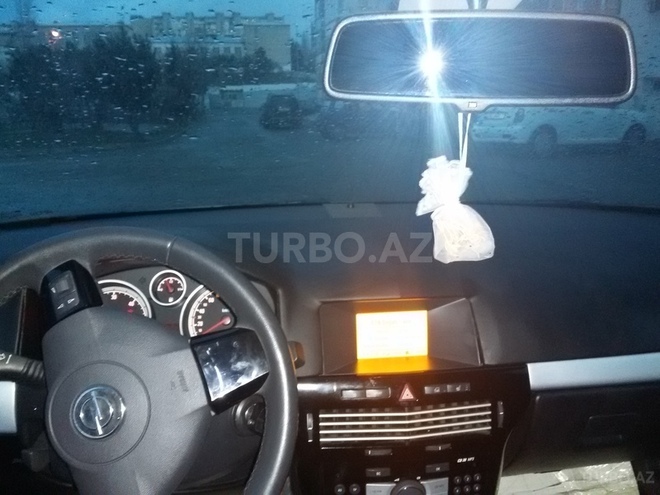 Opel Astra 2009, 148,500 km - 1.8 l - Bakı