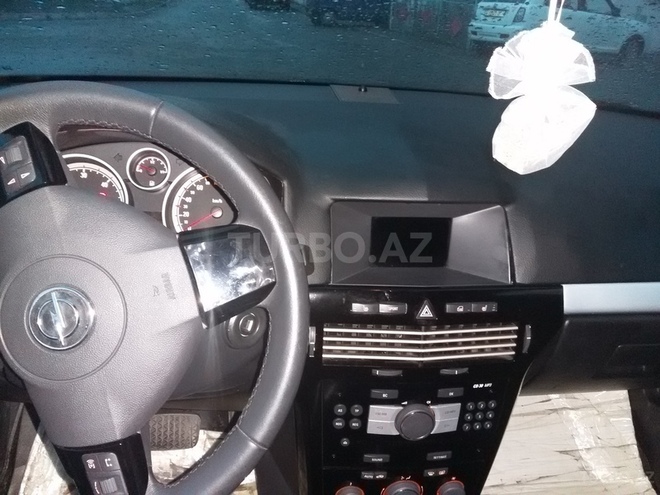 Opel Astra 2009, 148,500 km - 1.8 l - Bakı