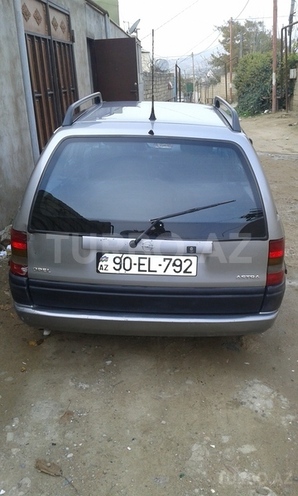 Opel Astra 1994, 300,000 km - 1.6 l - Bakı