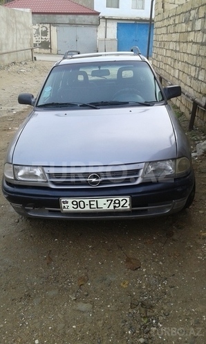 Opel Astra 1994, 300,000 km - 1.6 l - Bakı