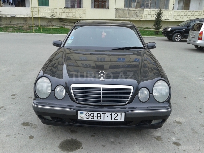 Mercedes E 220 2000, 230,000 km - 2.2 l - Bakı