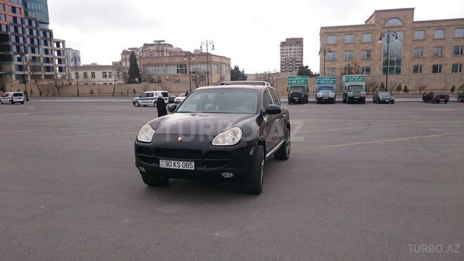 Porsche Cayenne 2004, 180,000 km - 4.5 л - Bakı