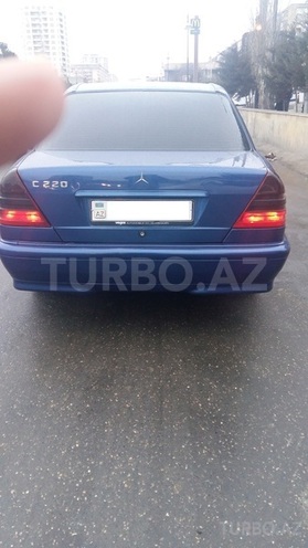 Mercedes C 220 1999, 195,000 km - 2.2 l - Bakı