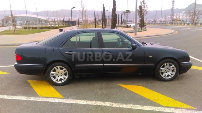 Mercedes E 240 1998, 222,000 km - 2.4 л - Bakı