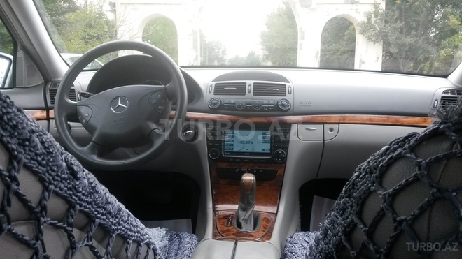 Mercedes E 320 2003, 201,000 km - 3.2 l - Bakı