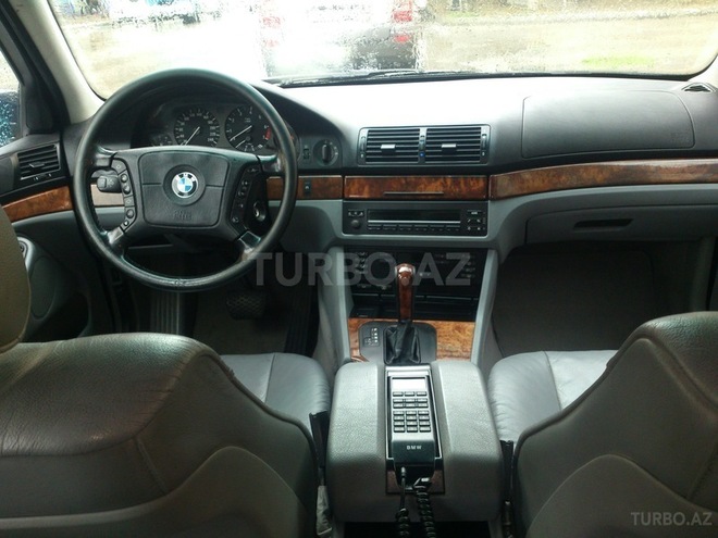 BMW 528 1997, 198,000 km - 2.8 l - Sumqayıt