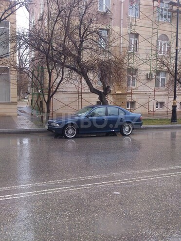 BMW 528 1997, 198,000 km - 2.8 l - Sumqayıt
