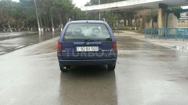 Opel Astra 1995, 280,000 km - 1.6 l - Sumqayıt