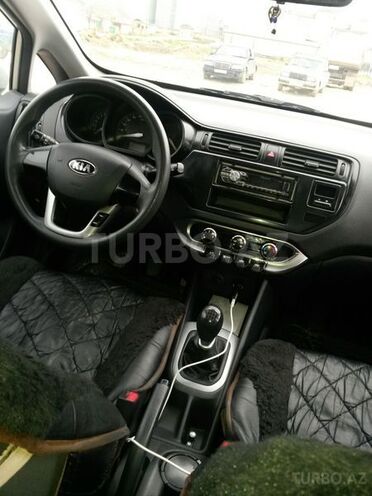 Kia Rio 2012, 100 km - 14.0 l - Bakı