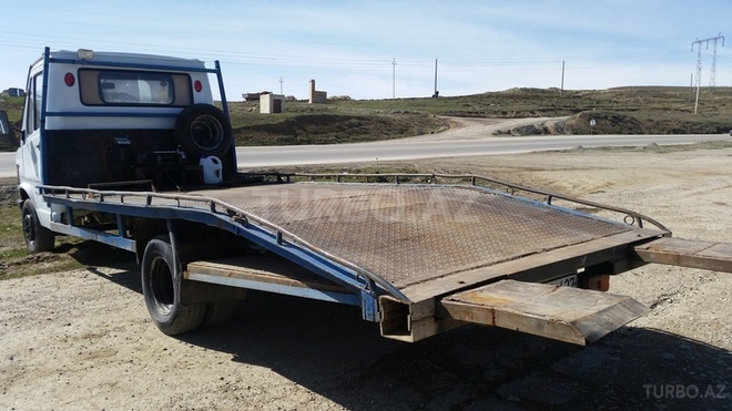Mercedes  1995, 714,027 km - 2.9 l - Qobustan